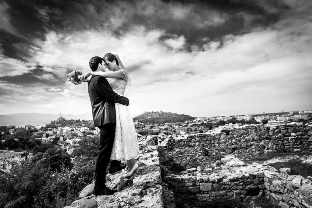 tel.: +359888519167; www.fototo.be; www.facebook.com/IvanBanchevPhotography Сватбена фотография от добър сватбен фотограф Иван Банчев