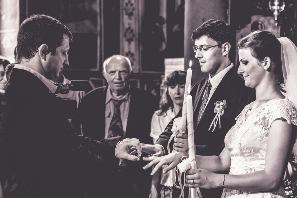 tel.: +359888519167; www.fototo.be; www.facebook.com/IvanBanchevPhotography Сватбена фотография от добър сватбен фотограф Иван Банчев