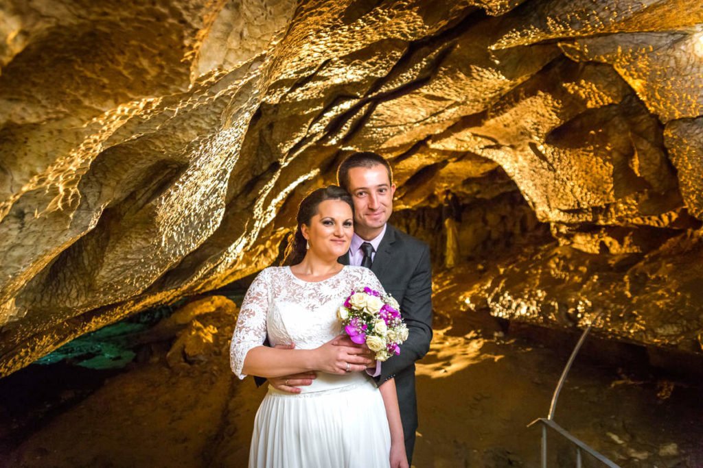 tel.: +359888519167; www.fototo.be; www.facebook.com/IvanBanchevPhotography Сватбена фотография от добър сватбен фотограф Иван Банчев