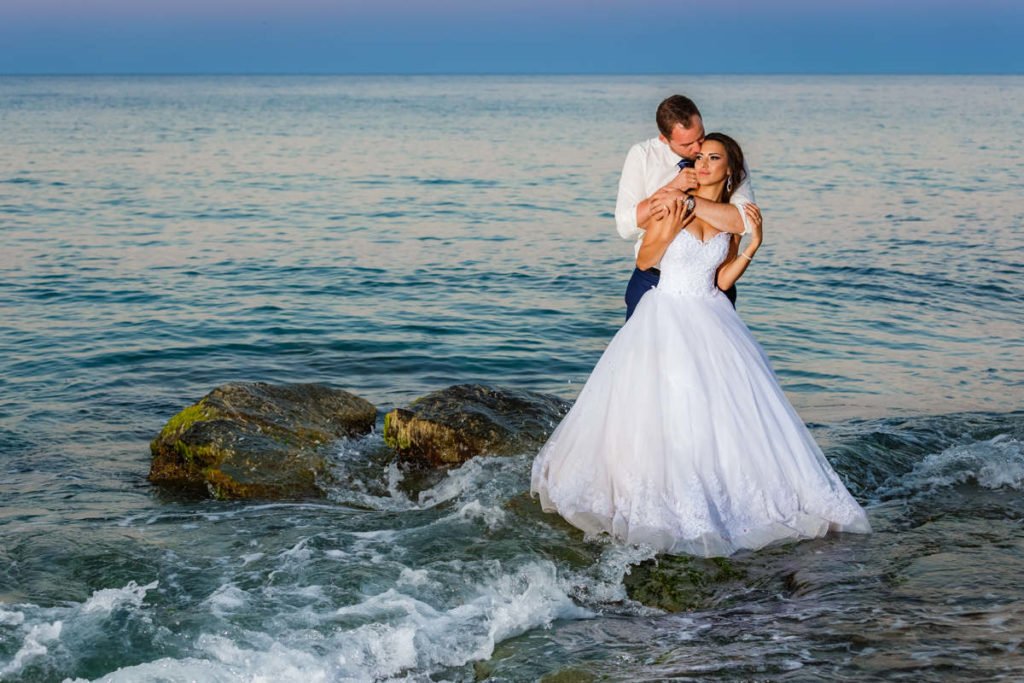 tel.: +359888519167; www.fototo.be; www.facebook.com/IvanBanchevPhotography Сватбена фотография от добър сватбен фотограф Иван Банчев