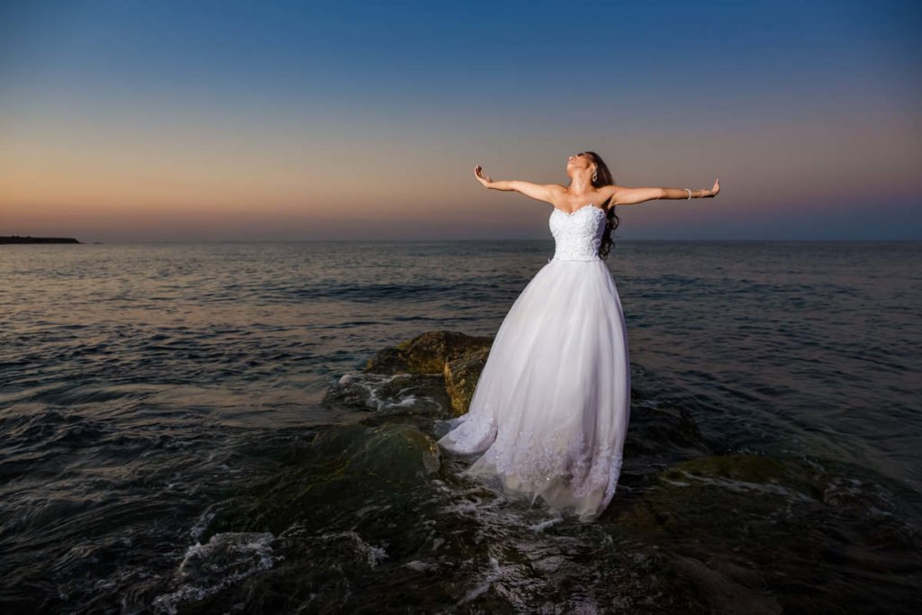 tel.: +359888519167; www.fototo.be; www.facebook.com/IvanBanchevPhotography Сватбена фотография от добър сватбен фотограф Иван Банчев