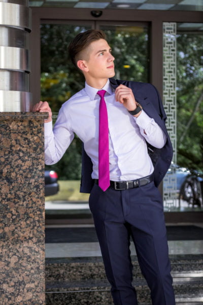 tel.: +359888519167; www.fototo.be; www.facebook.com/IvanBanchevPhotography добър фотограф, Иван Банчев фотография, абитуриентски бал, професионален фотограф, фото книга абитуриентски бал, професионална фотография на абитуриентски бал, индивидуално фото заснемане на абитуриент, Фото заснемане на абитуриенти от цял клас, абитуриентски фото албум, абитуриентска фото сесия