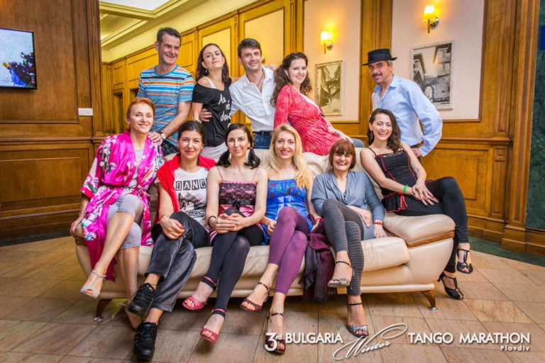 tel.: 0888519167; www.fototo.be; www.facebook.com/IvanBanchevPhotography добър фотограф, Иван Банчев фотография, професионална фотография на фирмени тържества и мероприятия, фото заснемане на корпоративни събития, фото заснемане на културни събития, фото заснемане на коктейли, фото заснемане на изложба, фото заснемане на концерт, фото заснемане на тийм билдинг
