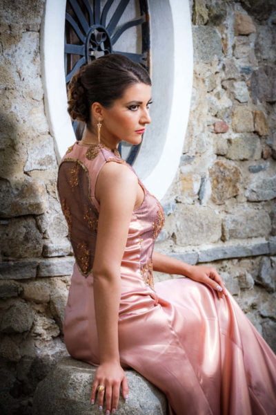 tel.: +359888519167; www.fototo.be; www.facebook.com/IvanBanchevPhotography добър фотограф, Иван Банчев фотография, абитуриентски бал, професионален фотограф, фото книга абитуриентски бал, професионална фотография на абитуриентски бал, индивидуално фото заснемане на абитуриент, Фото заснемане на абитуриенти от цял клас, абитуриентски фото албум, абитуриентска фото сесия