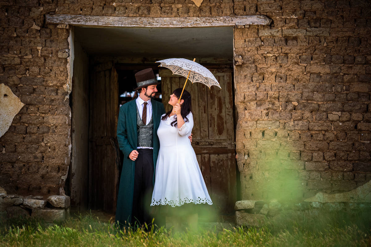 tel.: +359888519167; www.fototo.be; www.facebook.com/IvanBanchevPhotography Сватбена фотография от добър сватбен фотограф Иван Банчев